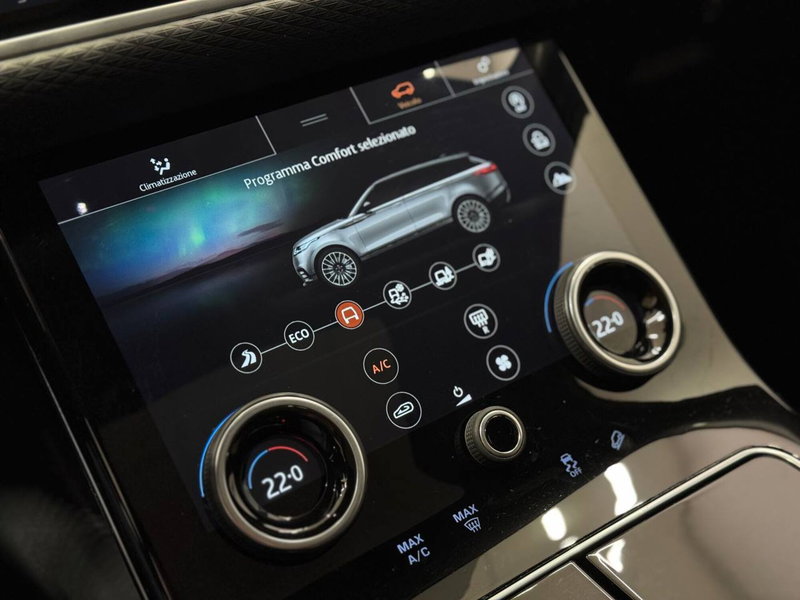 Land Rover Range Rover Velar usata a Savona (13)