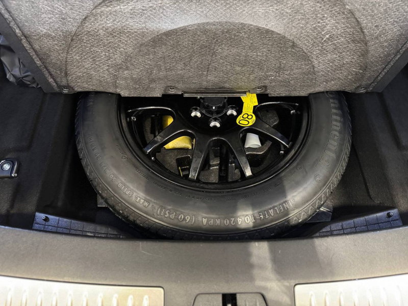 Land Rover Range Rover Velar usata a Savona (17)