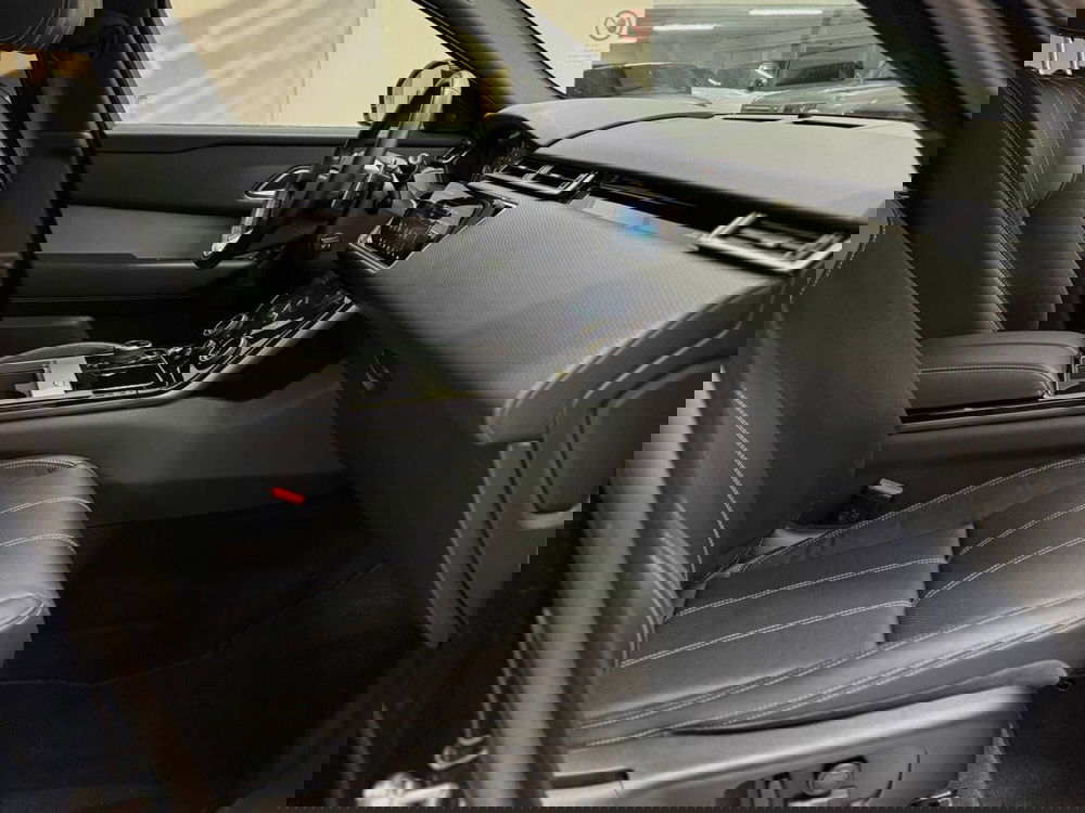 Land Rover Range Rover Velar usata a Savona (3)