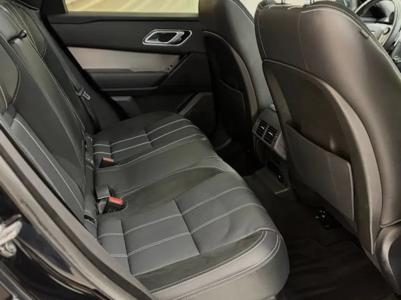Land Rover Range Rover Velar usata a Savona (5)