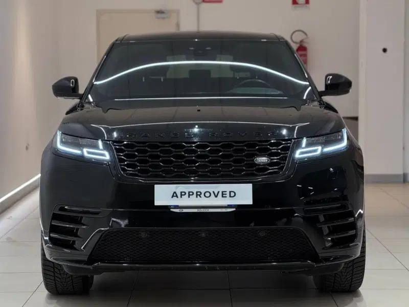 Land Rover Range Rover Velar usata a Savona (8)