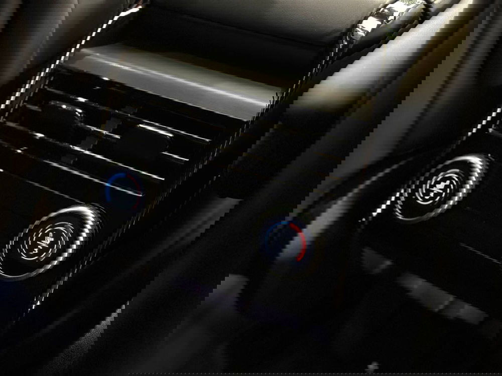 Land Rover Range Rover Sport usata a Savona (16)