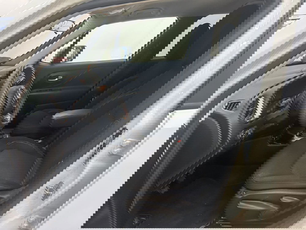 Jeep Renegade usata a Bari (11)