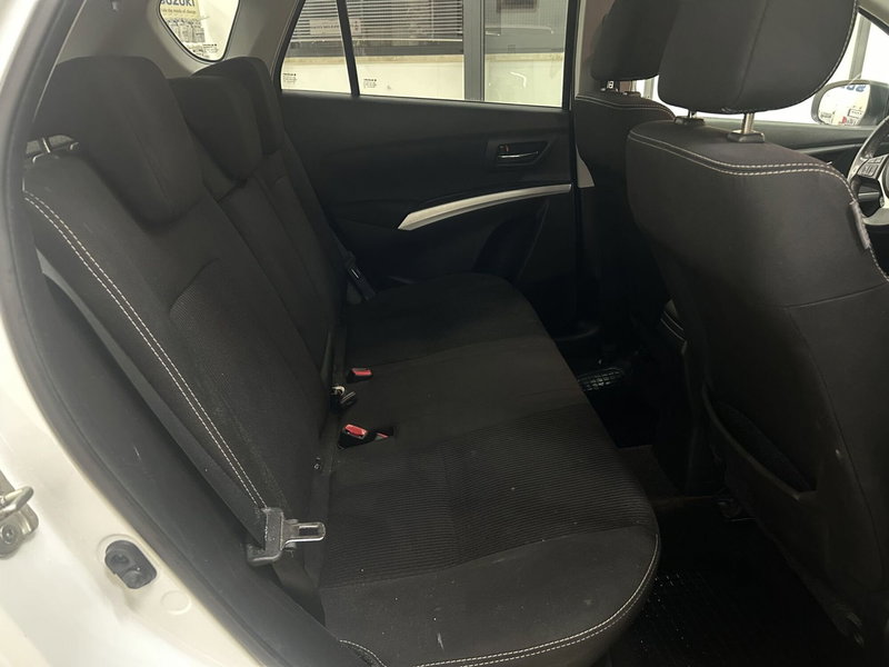 Suzuki S-Cross usata a Bari (14)