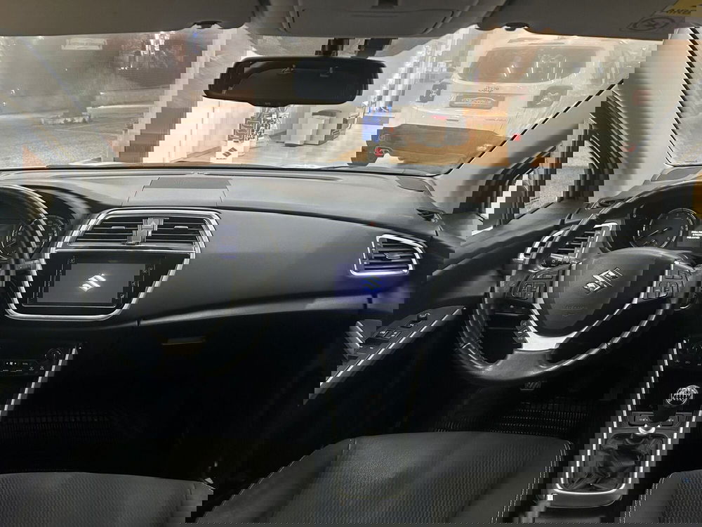 Suzuki S-Cross usata a Bari (17)