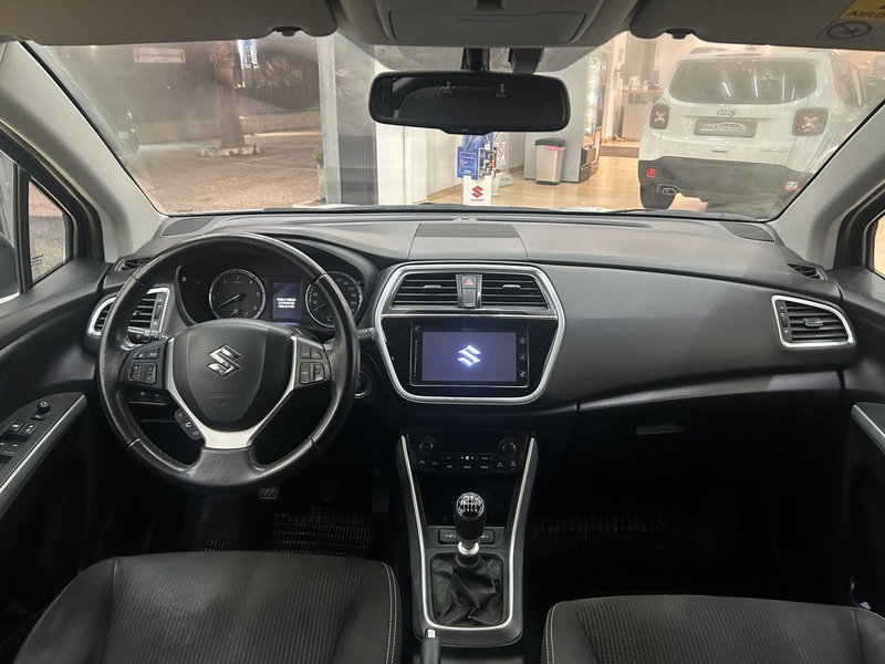 Suzuki S-Cross usata a Bari (17)