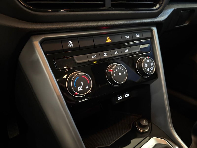 Volkswagen T-Roc usata a Prato (15)