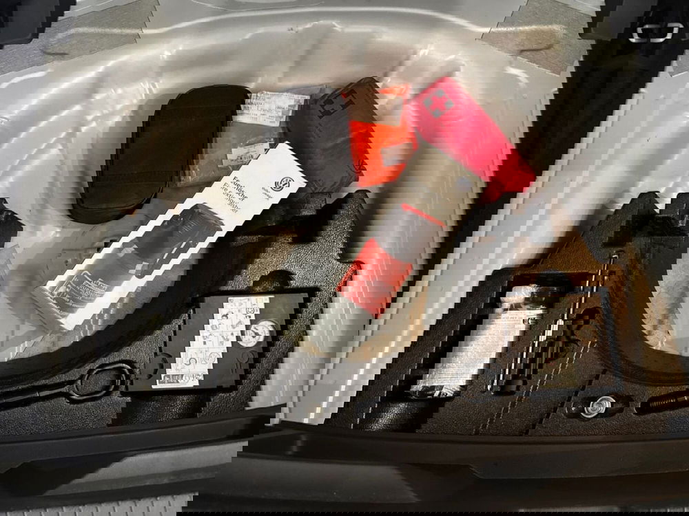 Volkswagen T-Roc usata a Prato (16)