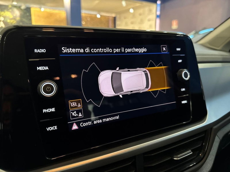 Volkswagen T-Roc usata a Prato (17)