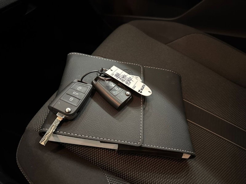 Volkswagen T-Roc usata a Prato (19)