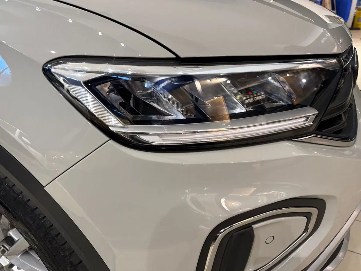Volkswagen T-Roc usata a Prato (7)