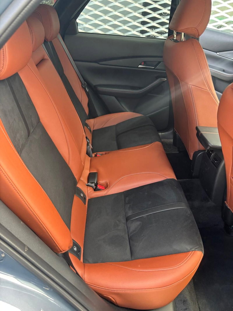 Mazda CX-30 usata a Frosinone (16)