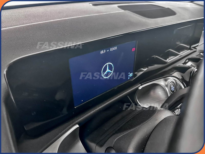 Mercedes-Benz GLB usata a Milano (10)