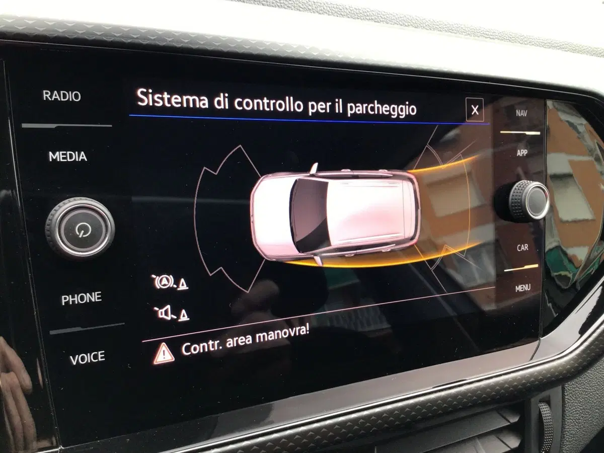 Volkswagen T-Cross usata a Genova (20)