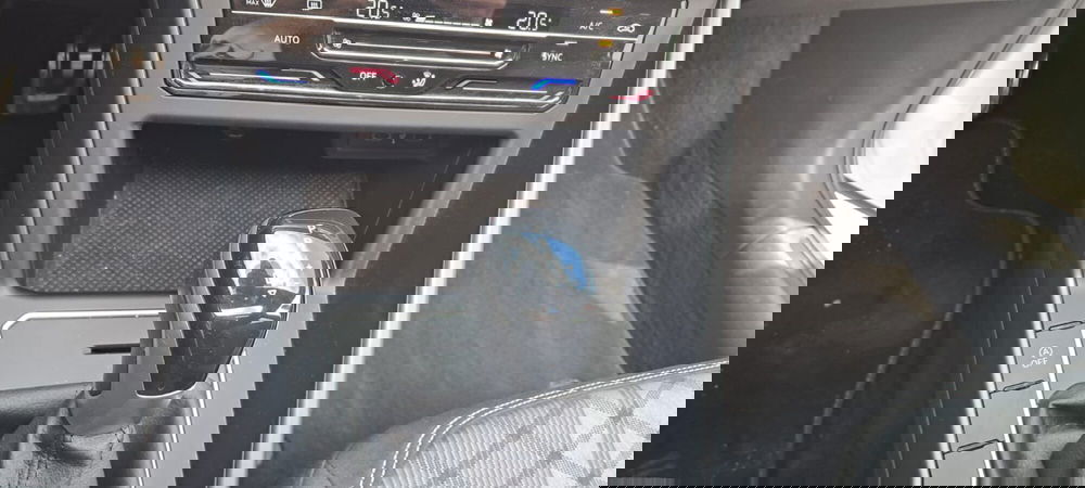 Volkswagen Taigo usata a Genova (15)