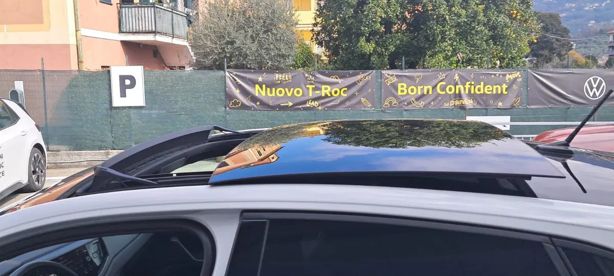 Volkswagen Taigo usata a Genova (8)