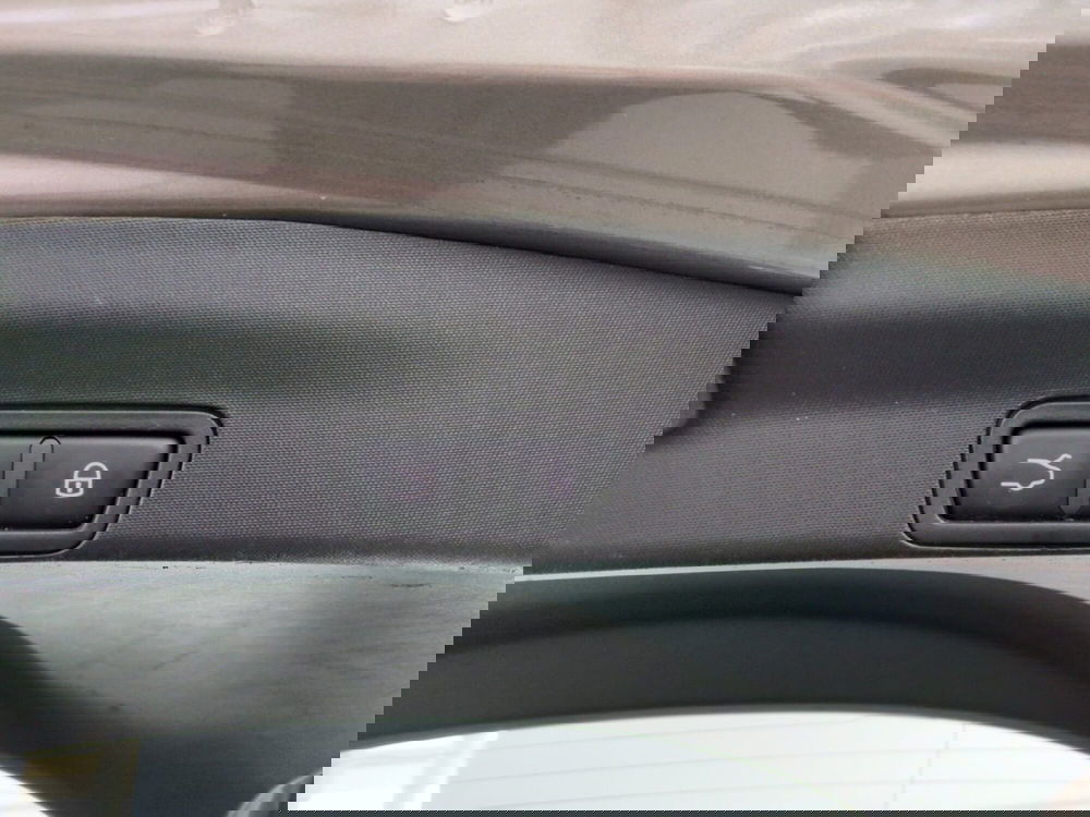 Alfa Romeo Stelvio usata a Agrigento (15)