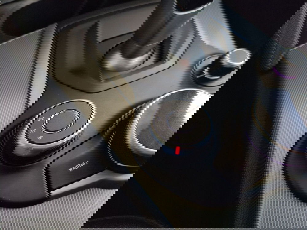 Alfa Romeo Stelvio usata a Agrigento (18)