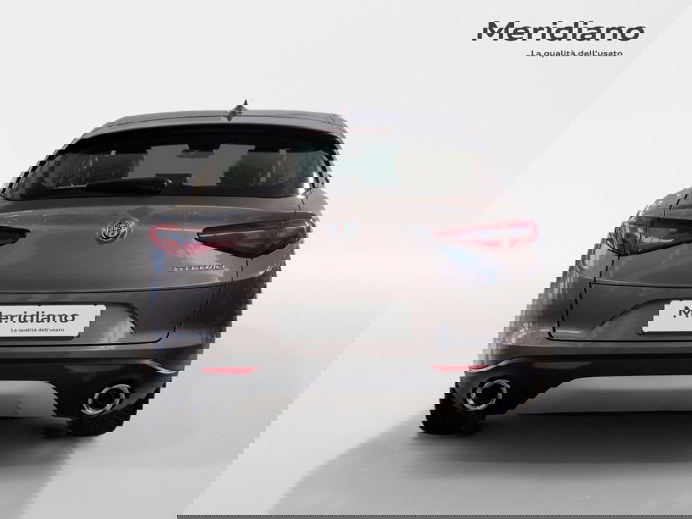 Alfa Romeo Stelvio usata a Agrigento (4)