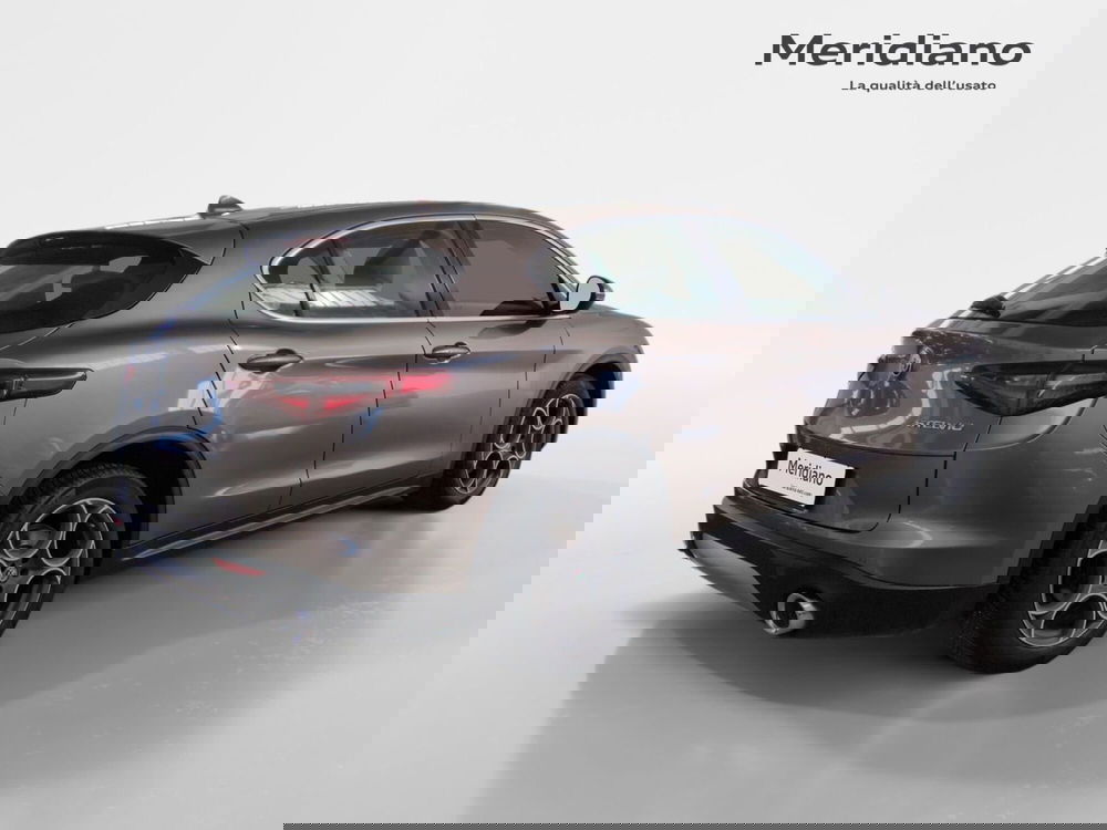 Alfa Romeo Stelvio usata a Agrigento (5)