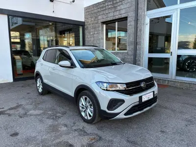 Volkswagen T-Cross 1.0 tsi Life 115cv del 2025 usata a Barlassina