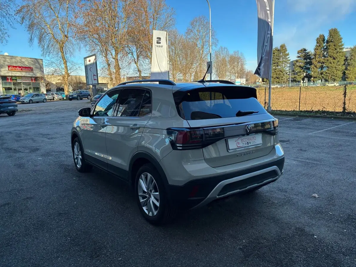 Volkswagen T-Cross usata a Monza e Brianza (4)