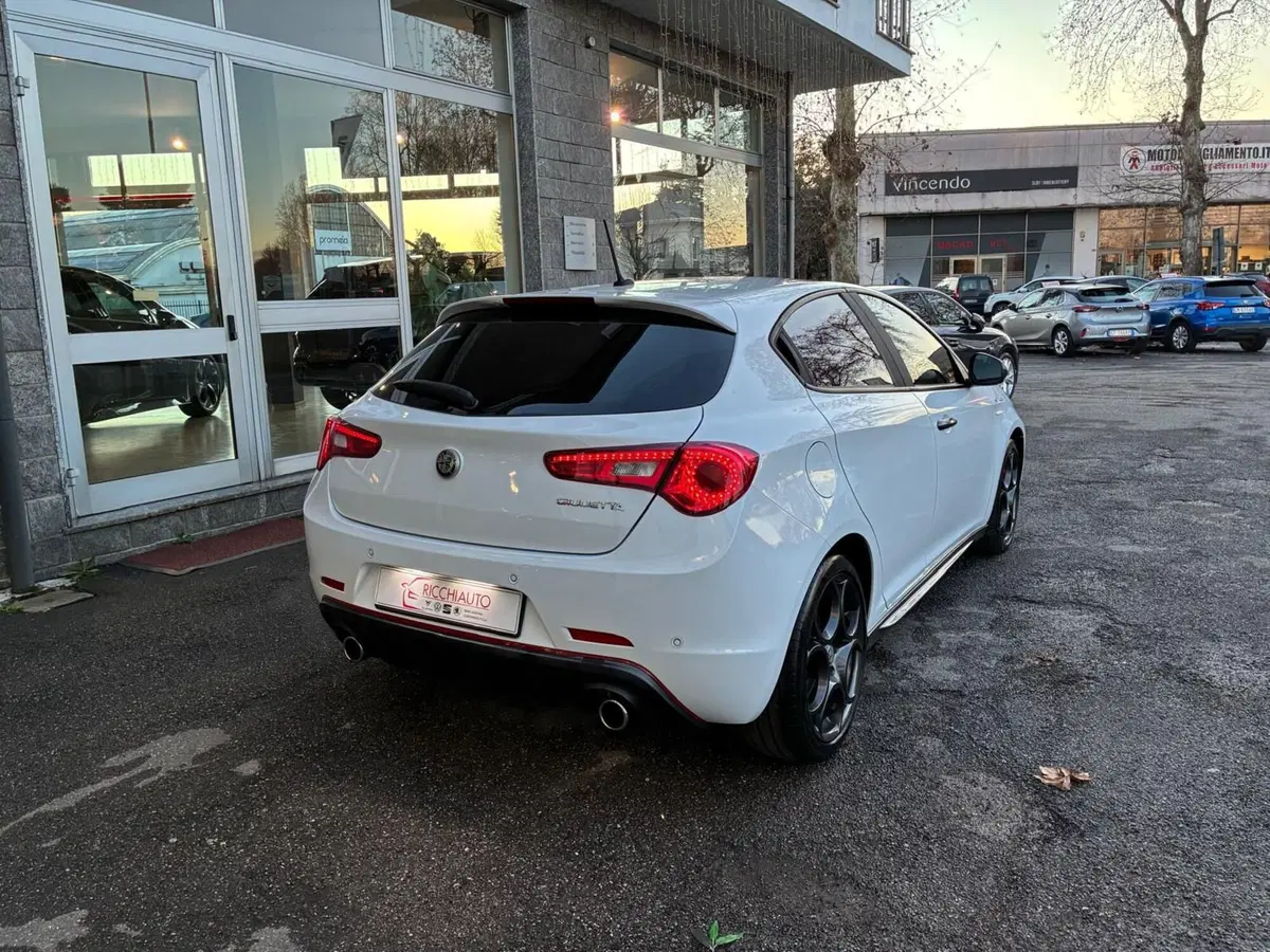 Alfa Romeo Giulietta usata a Monza e Brianza (4)