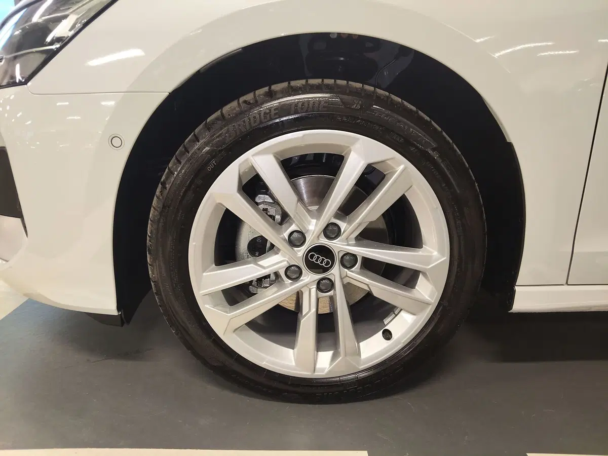 Audi A3 Sportback nuova a Modena (6)