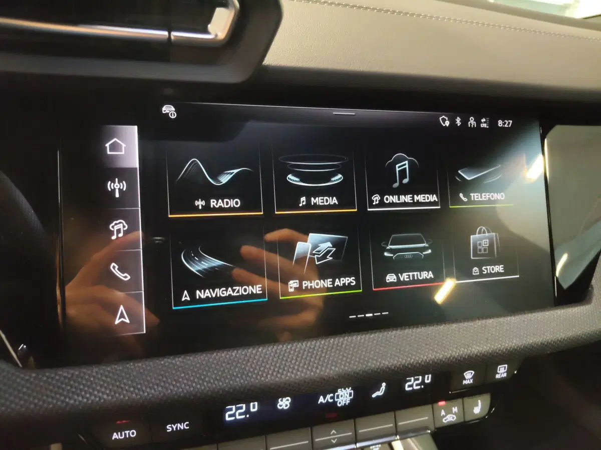 Audi A3 Sportback nuova a Modena (10)