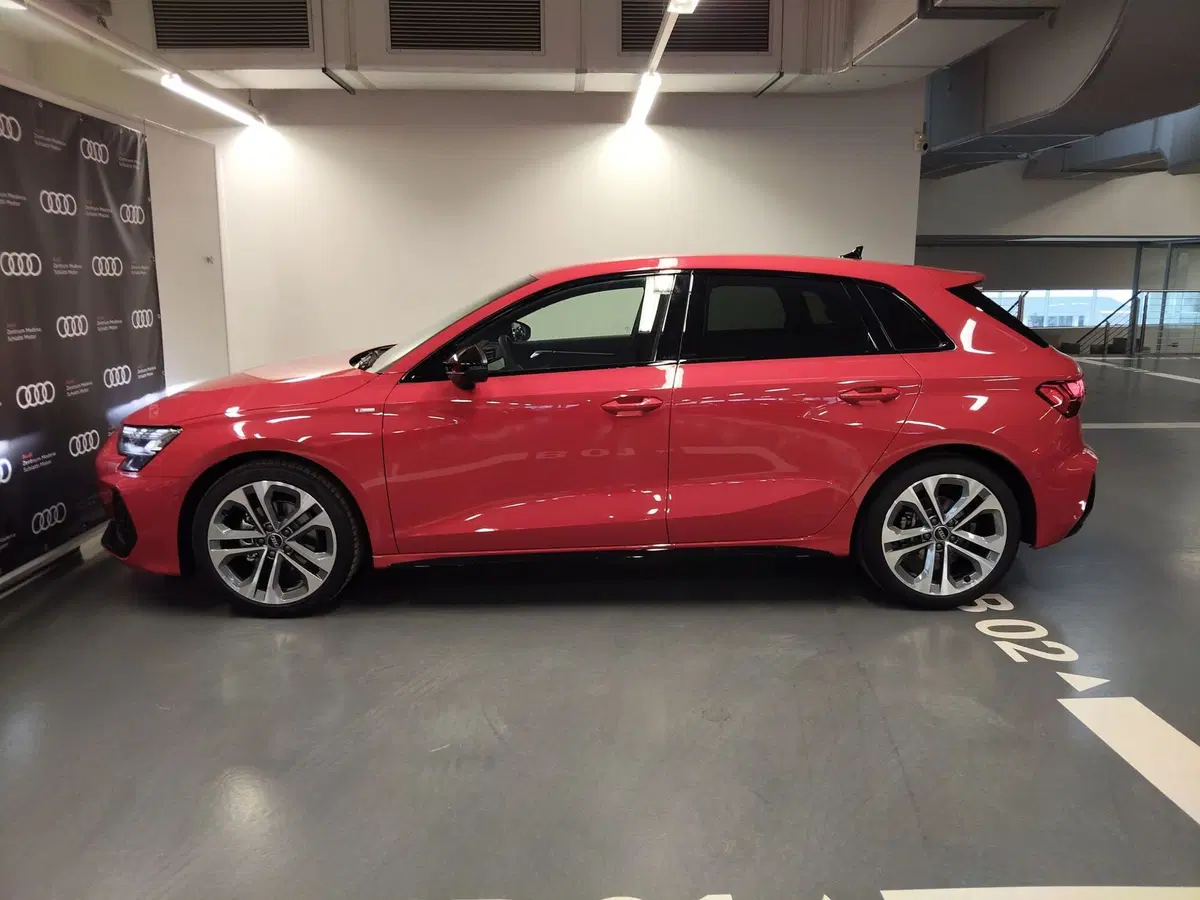 Audi A3 Sportback nuova a Modena (3)