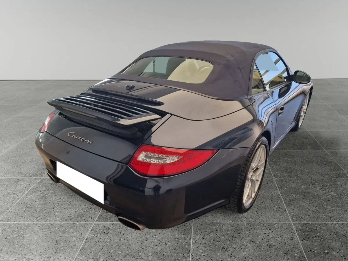 Porsche 911 Cabrio usata a Bari (10)