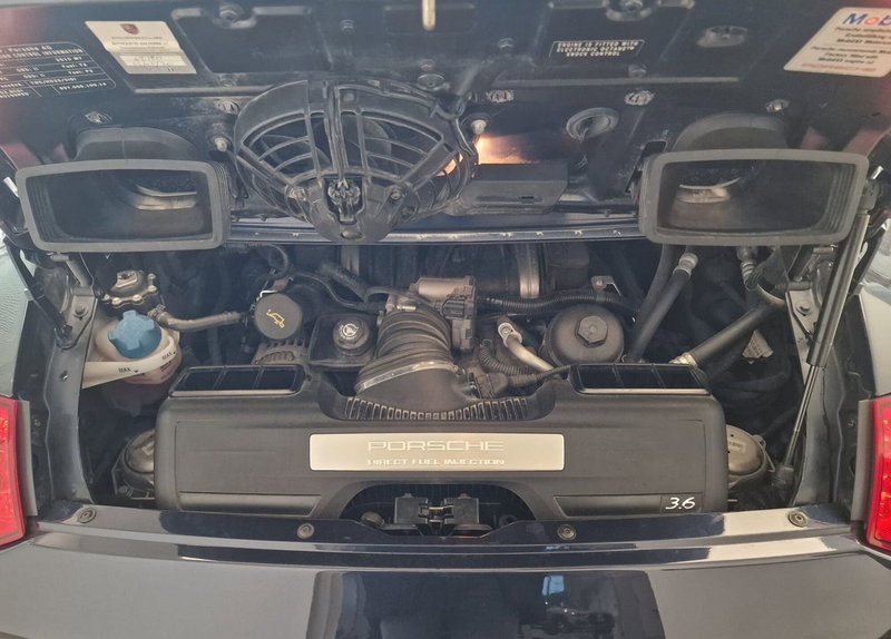 Porsche 911 Cabrio usata a Bari (11)