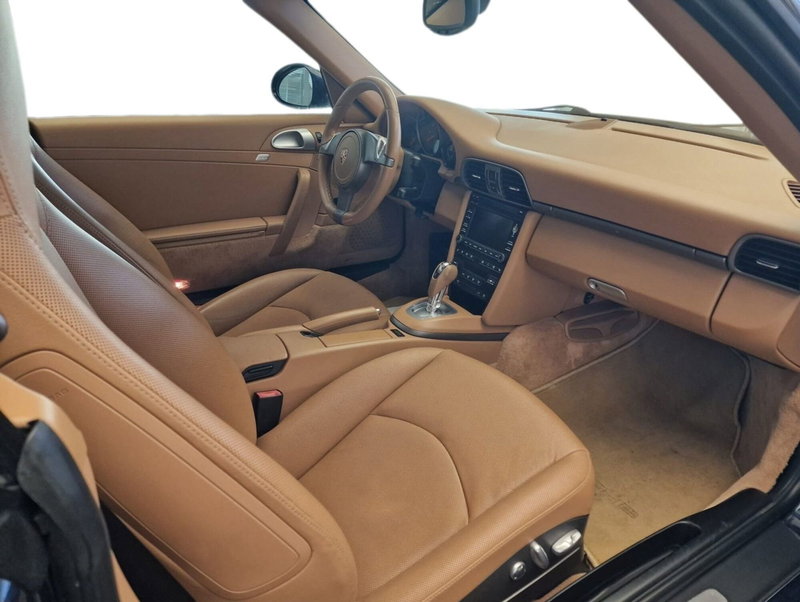 Porsche 911 Cabrio usata a Bari (14)