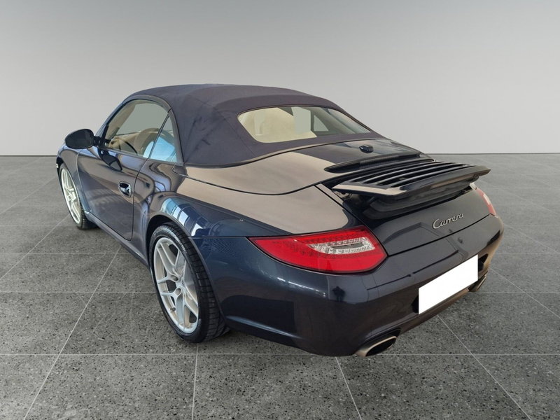 Porsche 911 Cabrio usata a Bari (17)