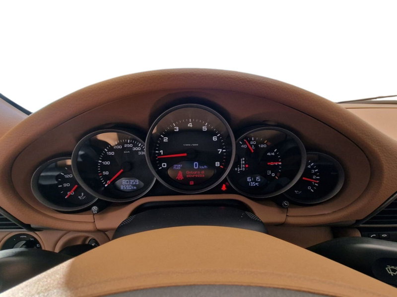 Porsche 911 Cabrio usata a Bari (7)