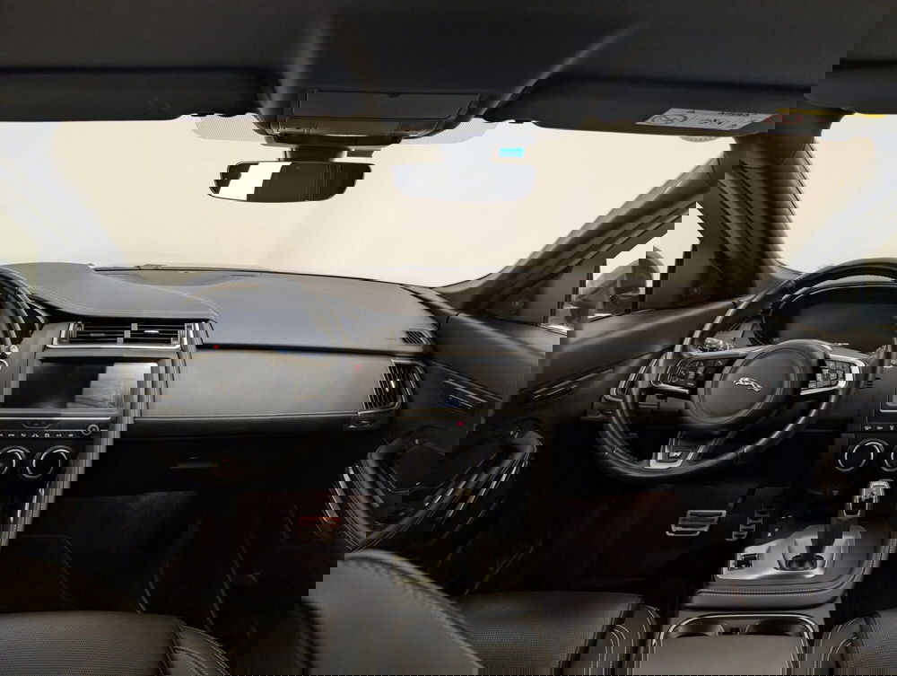 Jaguar E-Pace usata a Cuneo (4)