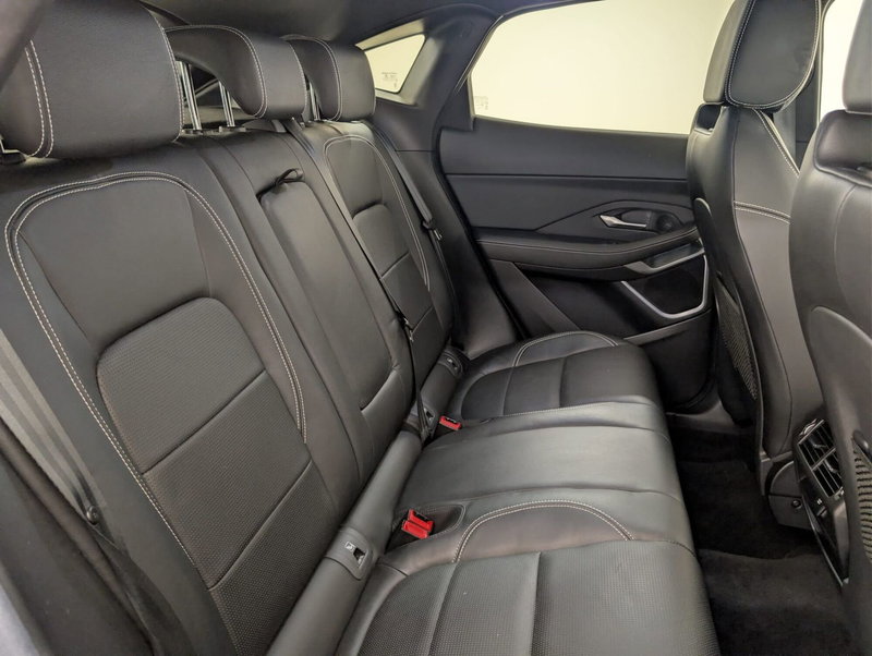 Jaguar E-Pace usata a Cuneo (5)