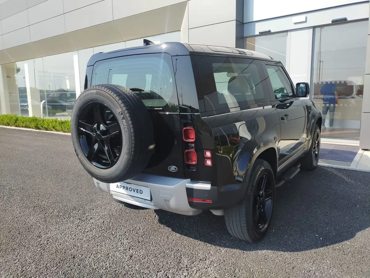 Land Rover Defender usata a Pesaro-Urbino (2)