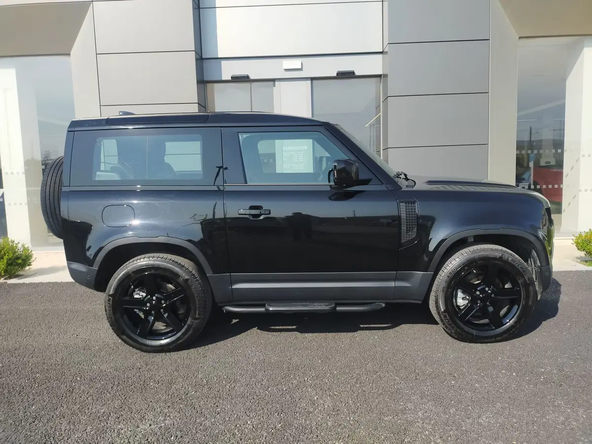 Land Rover Defender usata a Pesaro-Urbino (6)