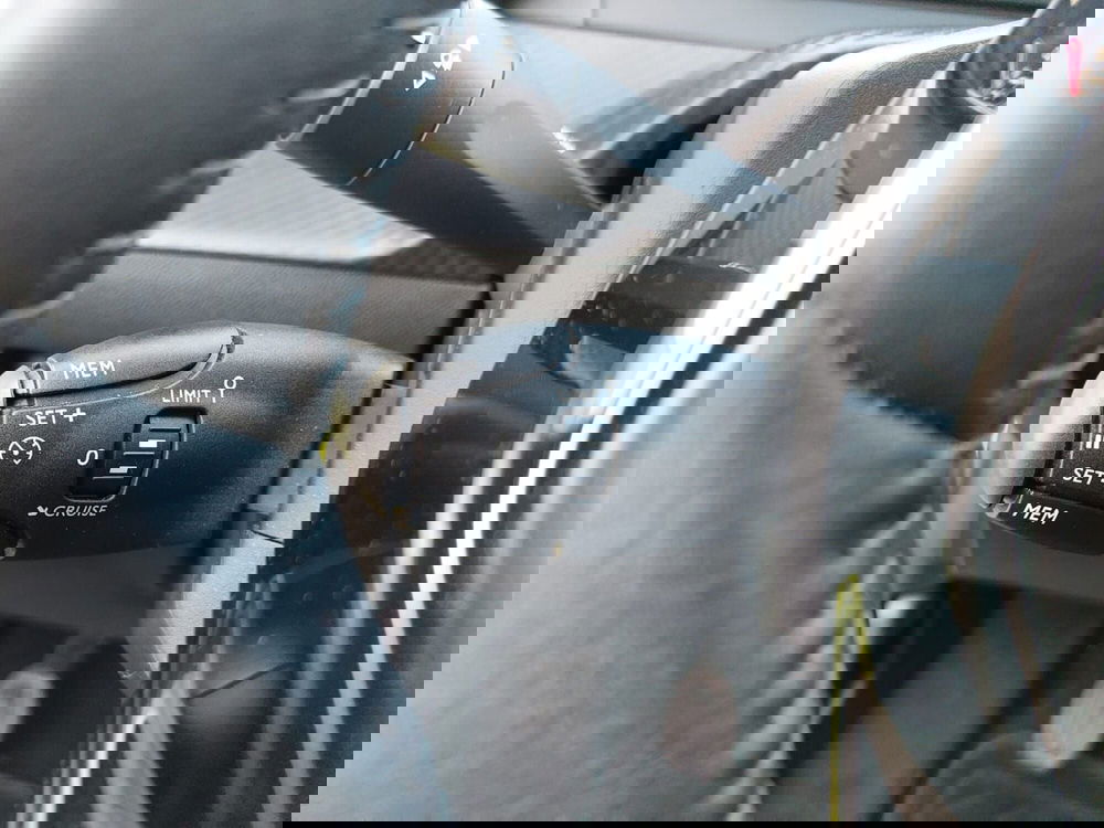 Peugeot 208 usata a Pavia (11)