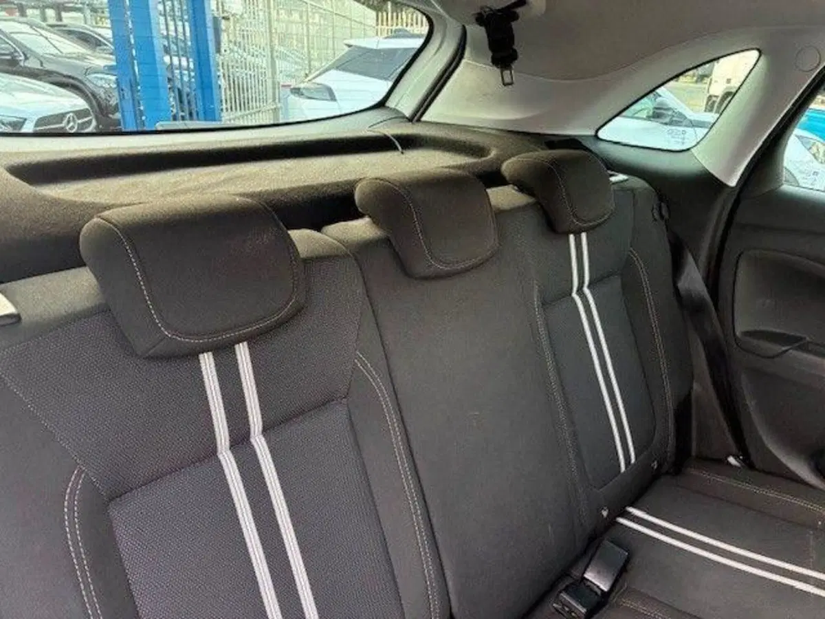 Opel Crossland usata a Milano (13)