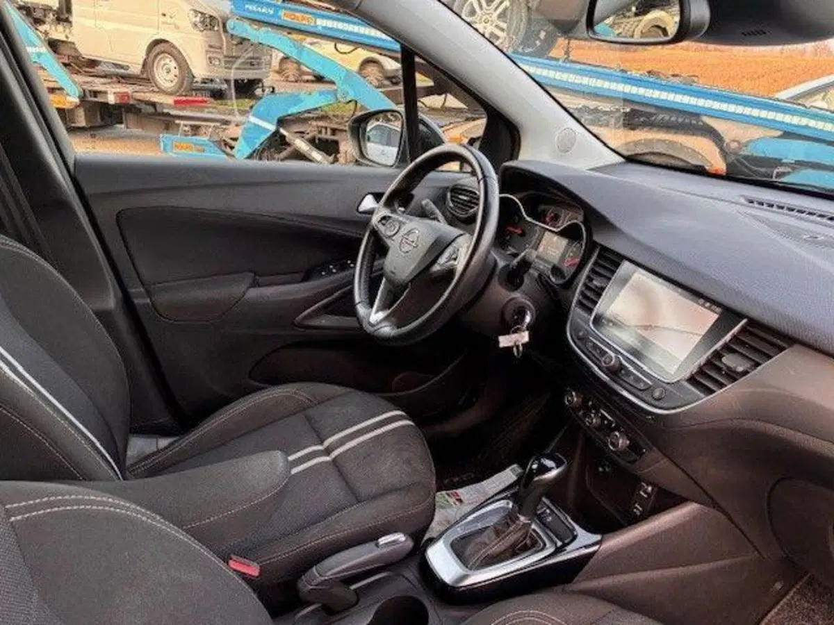 Opel Crossland usata a Milano (14)