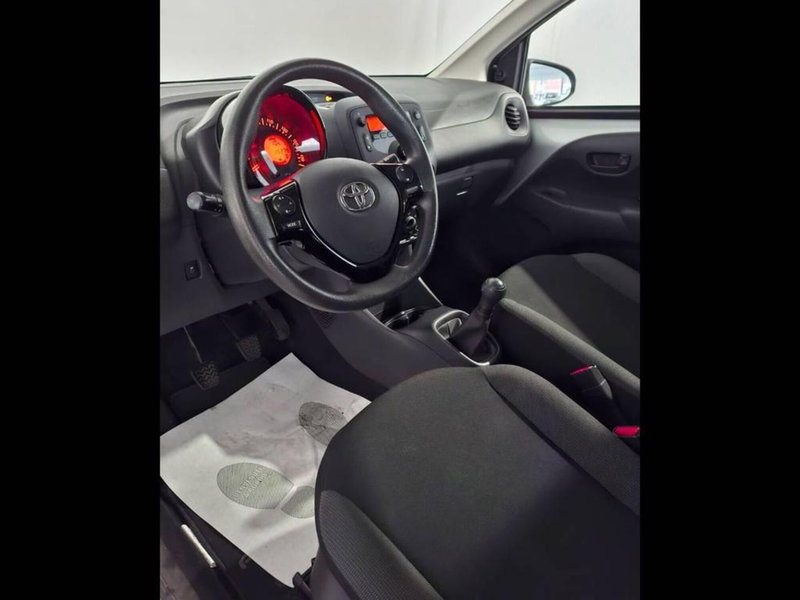 Toyota Aygo X usata a Torino (10)