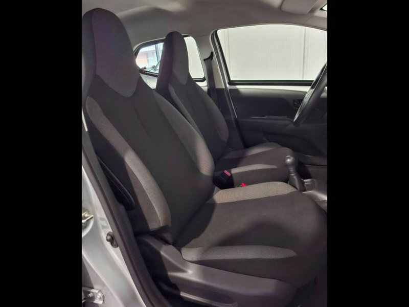 Toyota Aygo X usata a Torino (14)