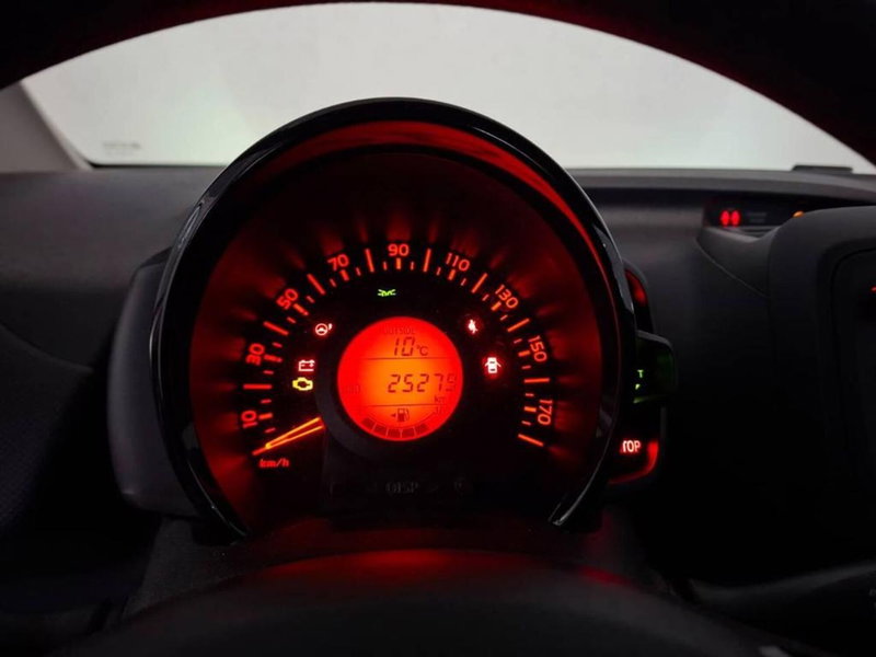 Toyota Aygo X usata a Torino (7)