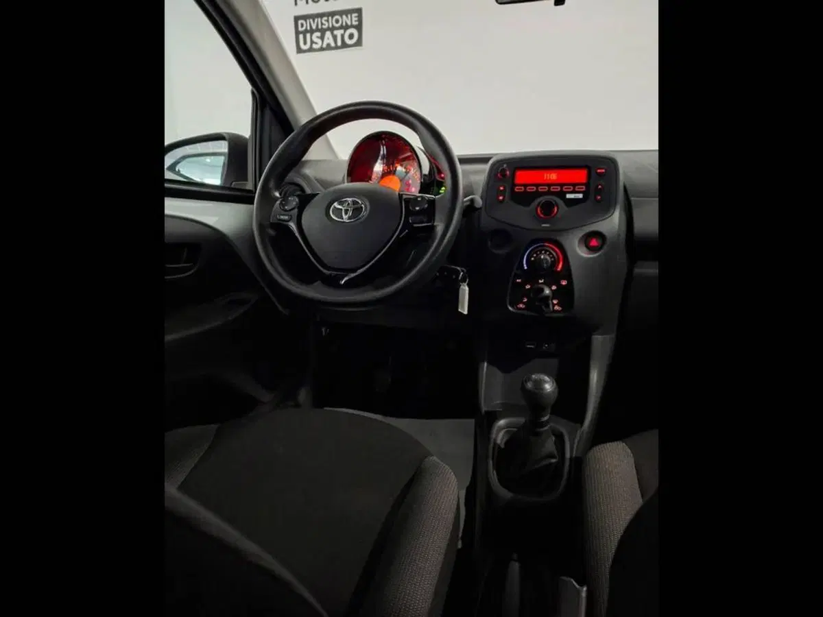 Toyota Aygo X usata a Torino (10)