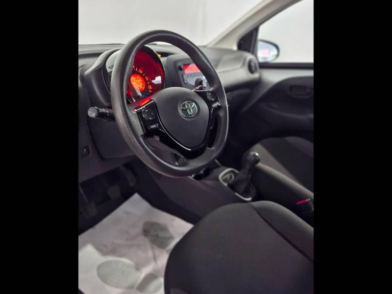 Toyota Aygo X usata a Torino (11)