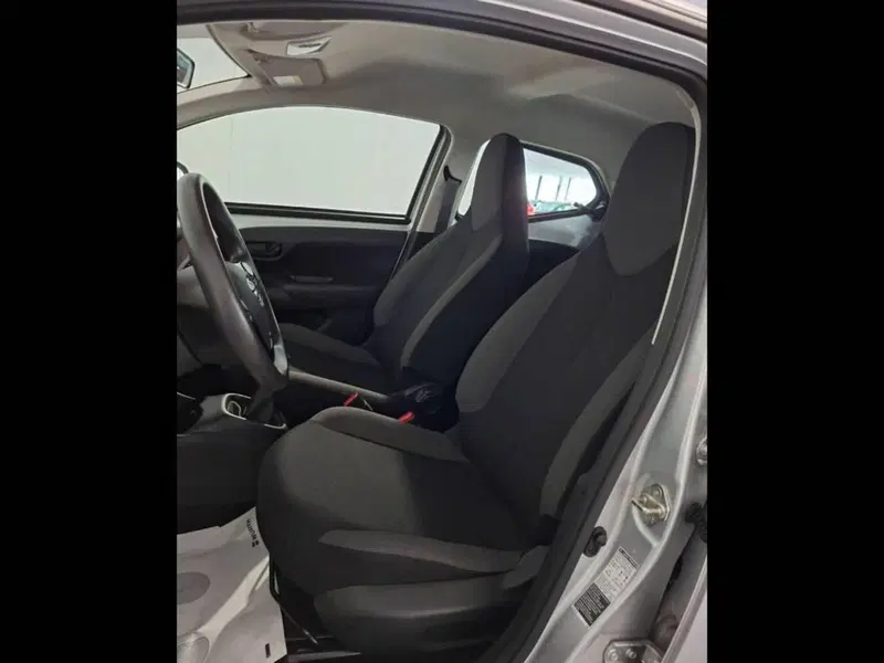 Toyota Aygo X usata a Torino (14)