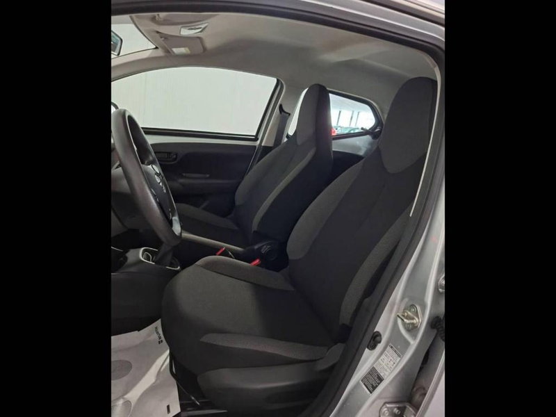 Toyota Aygo X usata a Torino (14)