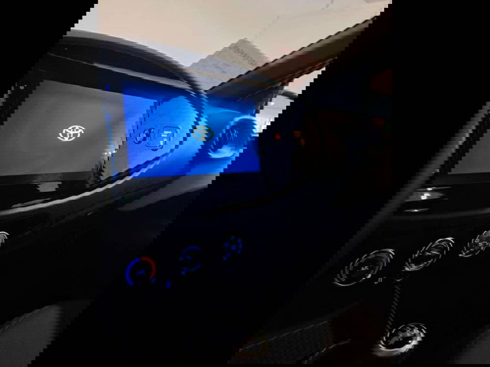 Toyota Aygo X usata a Torino (8)